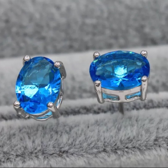 8mm Aquamarine Gemstone & Silver Filled Earrings - Picture 2 of 7